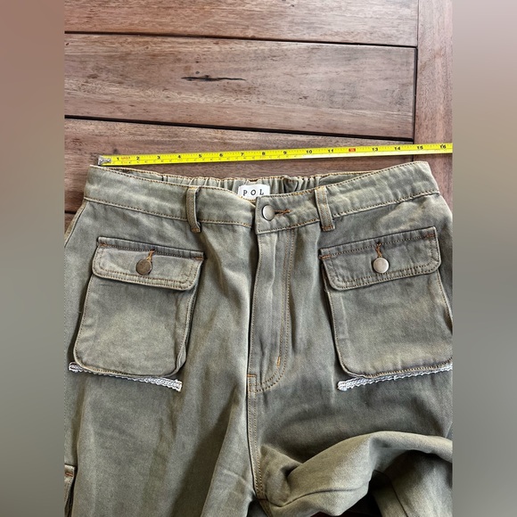 KIMBERLY OLIVE WIDE
LEG CARGO PANTS by POL; Size Large - Picture 10 of 15